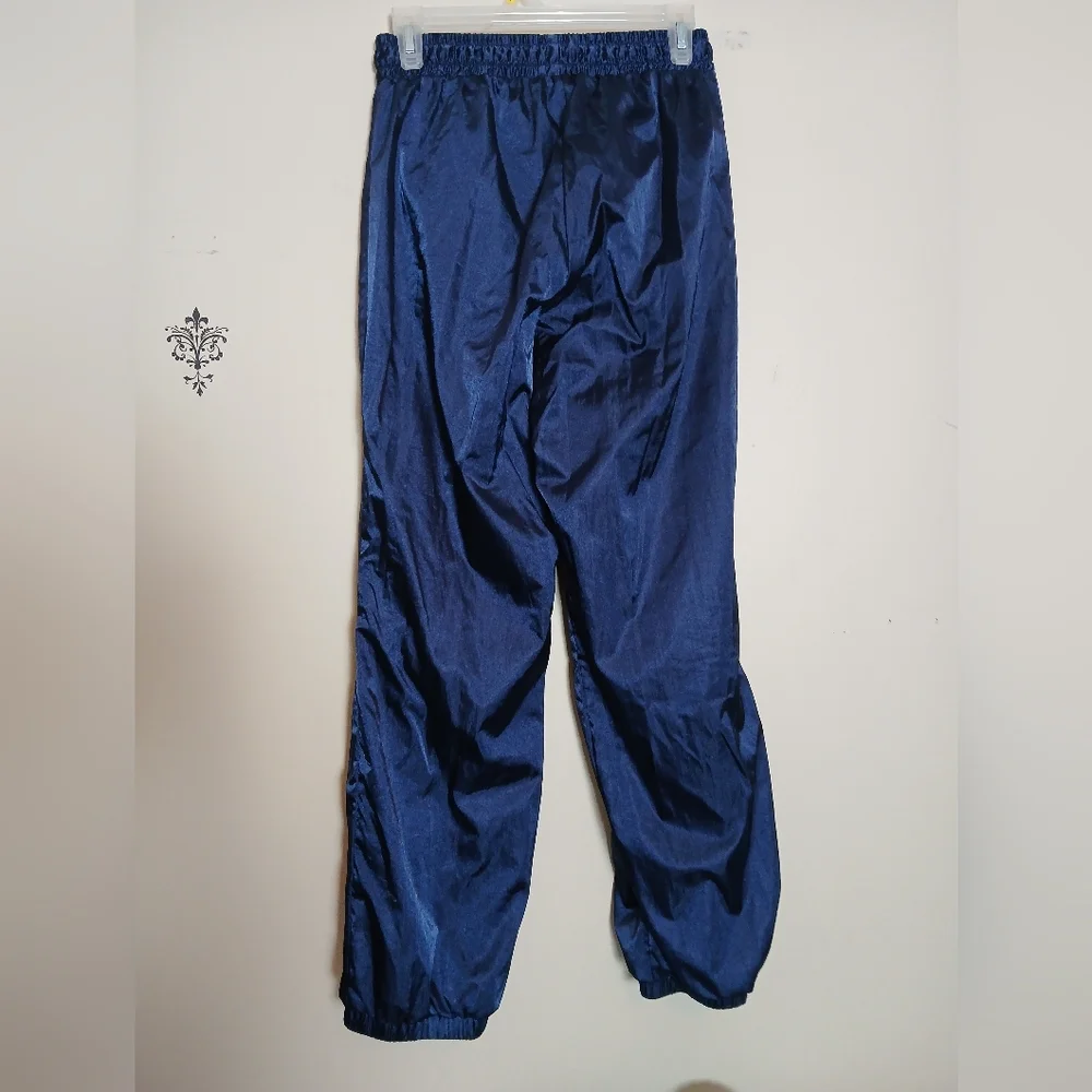 Obermeyer ski pants womens size 8 Navy shimmer color